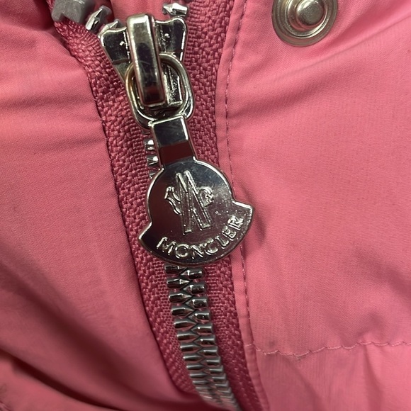 Moncler Girl's Giroflee Stretch Tech Hooded puffer jacket, size 8 - Picture 10 of 16